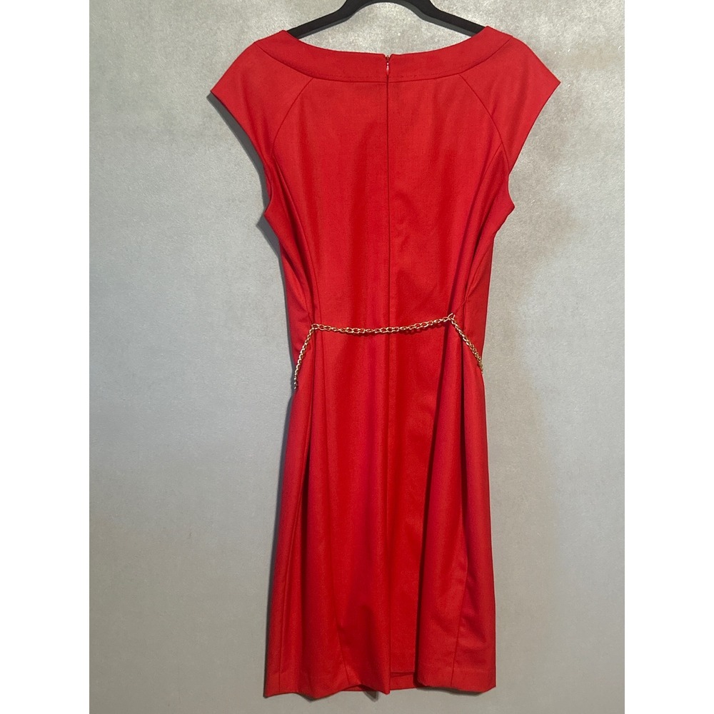 Jones New York Collection Tomato Red Stretch Sheath Dress with Gold Chain Belt 8 - Picture 5 of 8